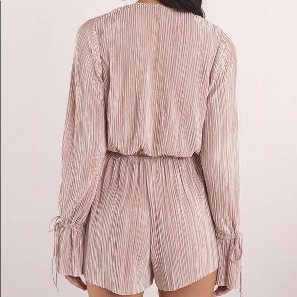 Tobi Pleated romper champagne blush size xs - Picture 3 of 3